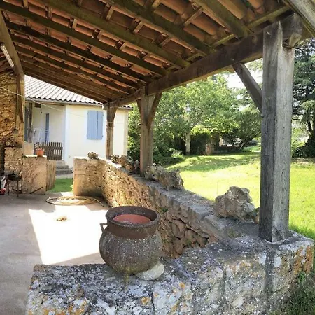 Le De Lescarcelles Proche Du Chateau De Bonaguil Cuzorn
